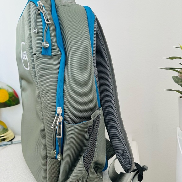 NWOT Advanced Bionics CI Unisex light oliveLogo Shoulder Backpack Naida M90 - Picture 2 of 9